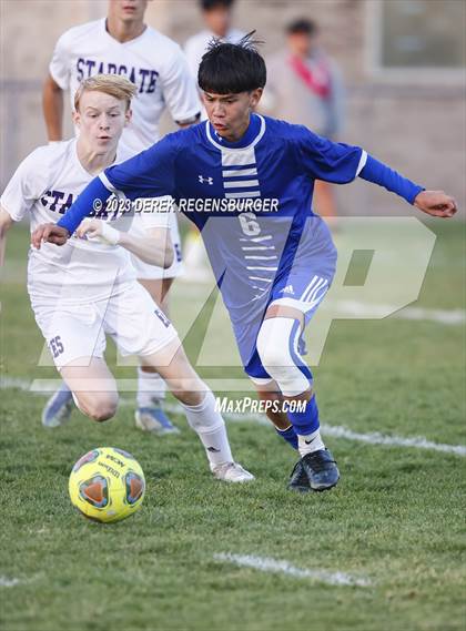 Thumbnail 3 in Fort Lupton vs Stargate School (CHSAA 3A Playoffs Rd1) photogallery.