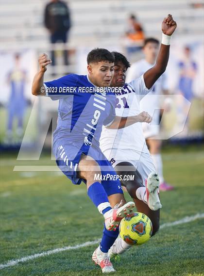 Thumbnail 2 in Fort Lupton vs Stargate School (CHSAA 3A Playoffs Rd1) photogallery.