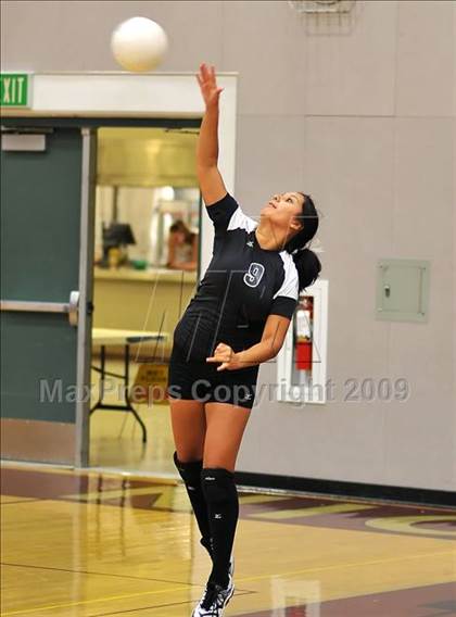 Thumbnail 2 in River Valley @ Natomas photogallery.