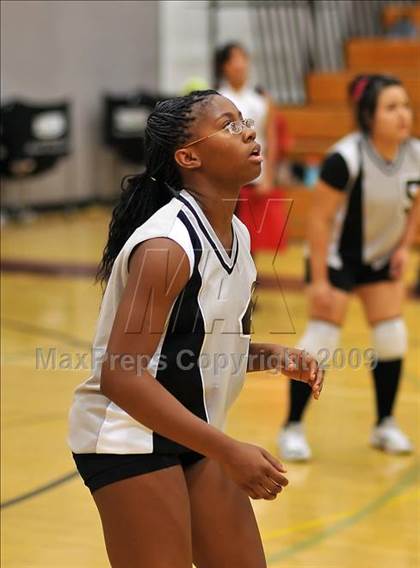 Thumbnail 3 in River Valley @ Natomas photogallery.