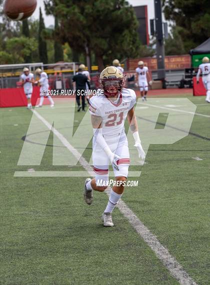 Thumbnail 3 in Oaks Christian vs. Valor Christian (Honor Bowl) photogallery.