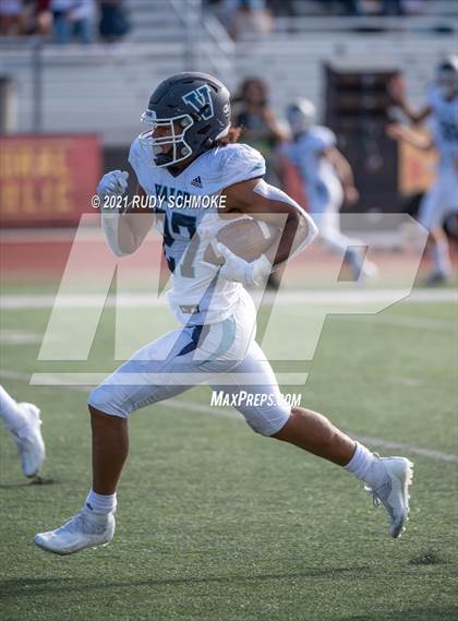 Thumbnail 3 in Oaks Christian vs. Valor Christian (Honor Bowl) photogallery.