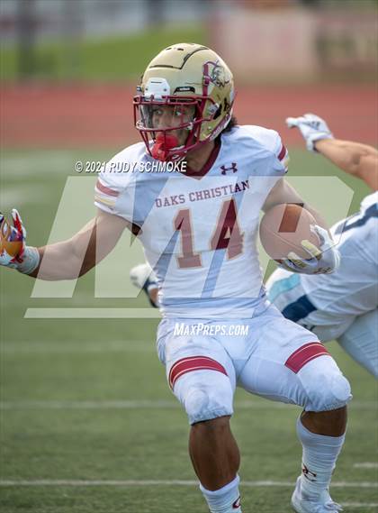 Thumbnail 3 in Oaks Christian vs. Valor Christian (Honor Bowl) photogallery.