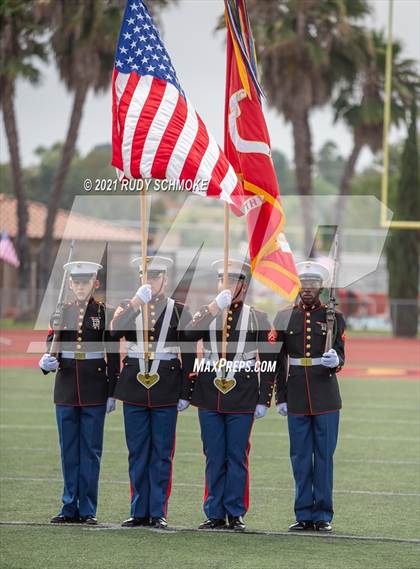 Thumbnail 1 in Oaks Christian vs. Valor Christian (Honor Bowl) photogallery.