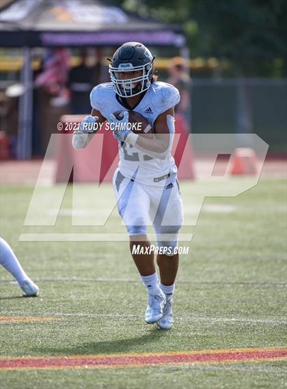 Thumbnail 1 in Oaks Christian vs. Valor Christian (Honor Bowl) photogallery.