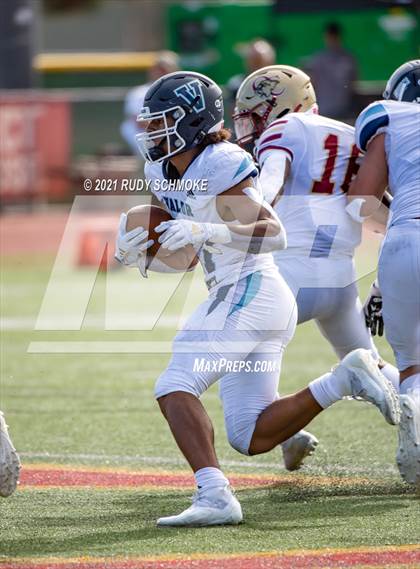 Thumbnail 3 in Oaks Christian vs. Valor Christian (Honor Bowl) photogallery.