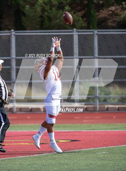 Thumbnail 2 in Oaks Christian vs. Valor Christian (Honor Bowl) photogallery.