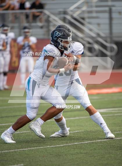 Thumbnail 2 in Oaks Christian vs. Valor Christian (Honor Bowl) photogallery.