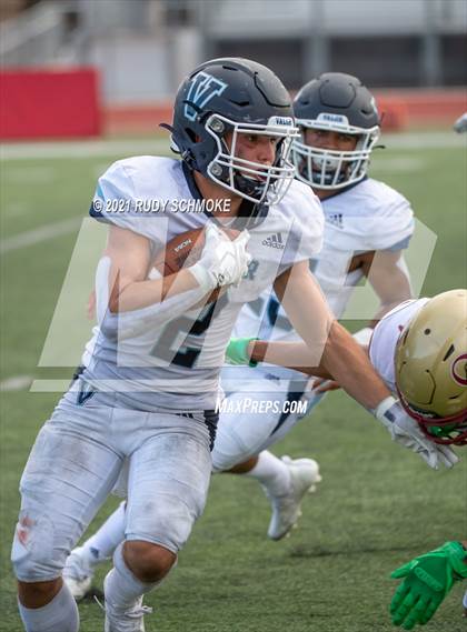 Thumbnail 1 in Oaks Christian vs. Valor Christian (Honor Bowl) photogallery.