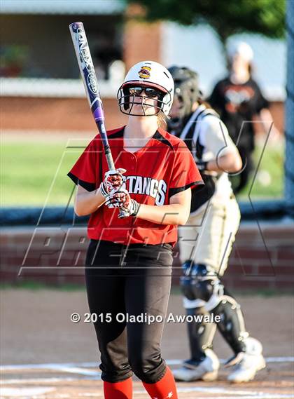 Thumbnail 1 in Creekview @ Royse City (UIL 5A Bi-District Playoff) photogallery.