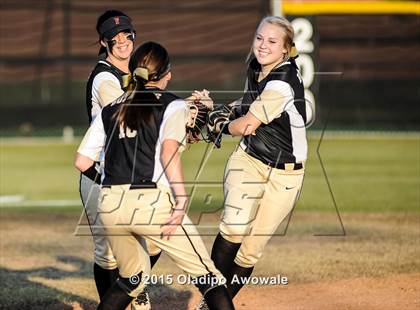 Thumbnail 2 in Creekview @ Royse City (UIL 5A Bi-District Playoff) photogallery.