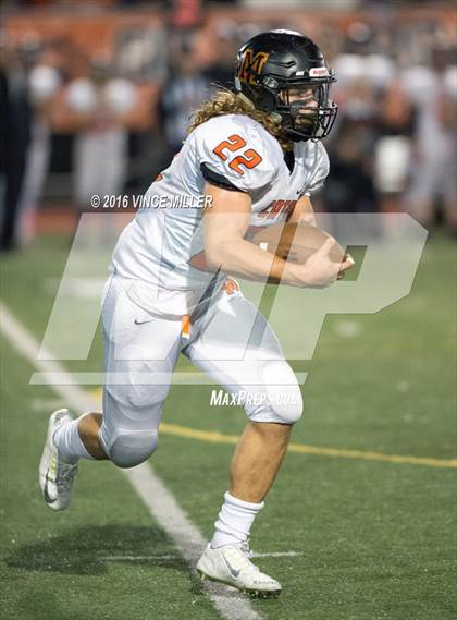 Thumbnail 1 in Monroe @ Sumner (WIAA 4A 1st Round) photogallery.