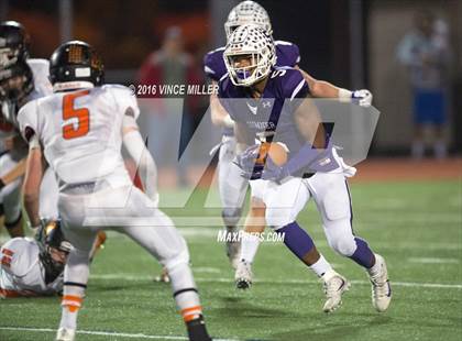 Thumbnail 1 in Monroe @ Sumner (WIAA 4A 1st Round) photogallery.