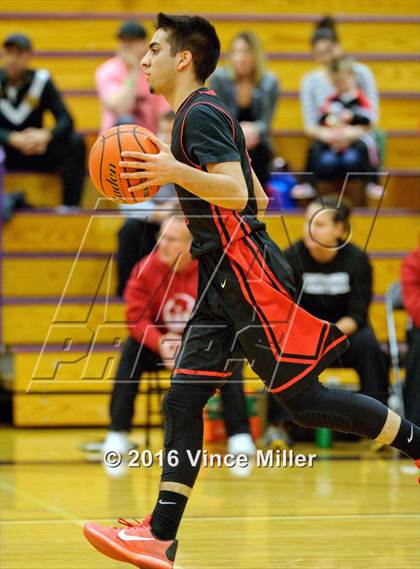 Thumbnail 2 in Port Angeles vs Sammamish (WIAA 2A WCD/SeaKing District playoffs) photogallery.