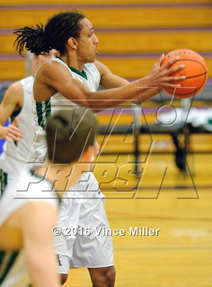 Thumbnail 1 in Port Angeles vs Sammamish (WIAA 2A WCD/SeaKing District playoffs) photogallery.