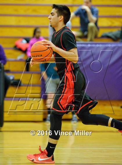 Thumbnail 3 in Port Angeles vs Sammamish (WIAA 2A WCD/SeaKing District playoffs) photogallery.