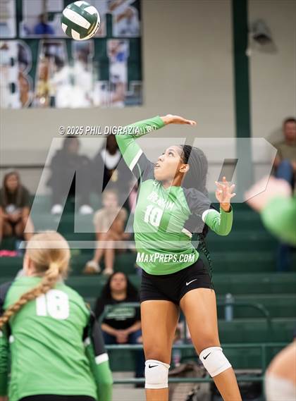 Thumbnail 1 in Brenham @ Rudder photogallery.