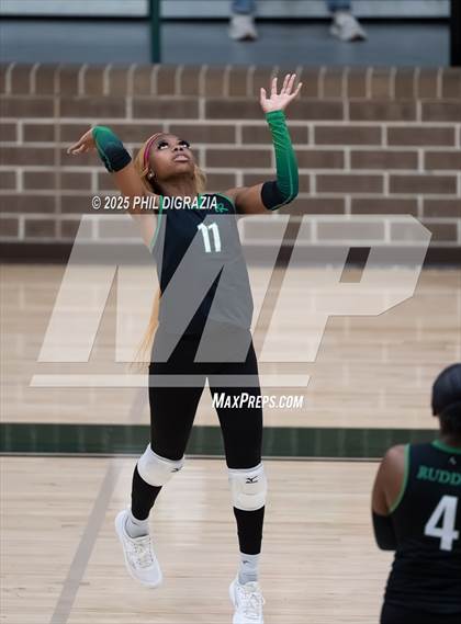 Thumbnail 1 in Brenham @ Rudder photogallery.