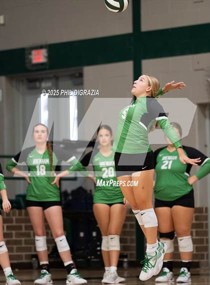 Thumbnail 1 in Brenham @ Rudder photogallery.