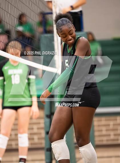 Thumbnail 1 in Brenham @ Rudder photogallery.