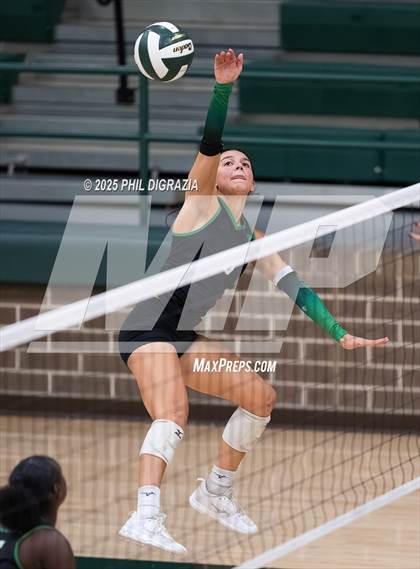 Thumbnail 3 in Brenham @ Rudder photogallery.