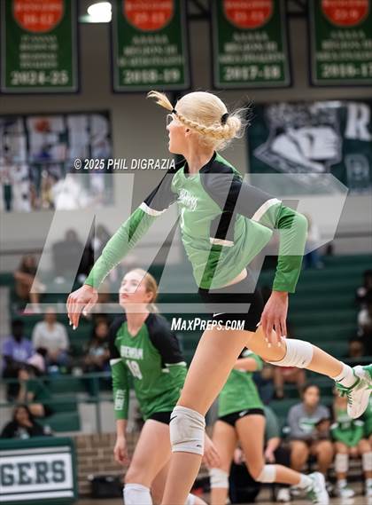 Thumbnail 3 in Brenham @ Rudder photogallery.