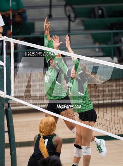 Thumbnail 2 in Brenham @ Rudder photogallery.