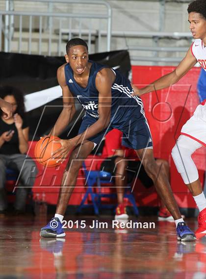 Thumbnail 3 in South Grand Prairie vs. SATCH HomeSchool (Thanksgiving Hoopfest) photogallery.