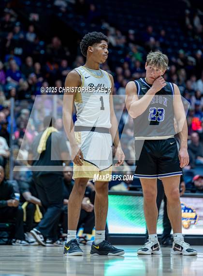 Thumbnail 2 in UNION COUNTY vs. BUTLER (GHSA 2A FINALS) photogallery.
