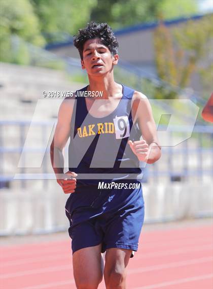 Thumbnail 3 in Sierra Foothill League Tri Meet photogallery.