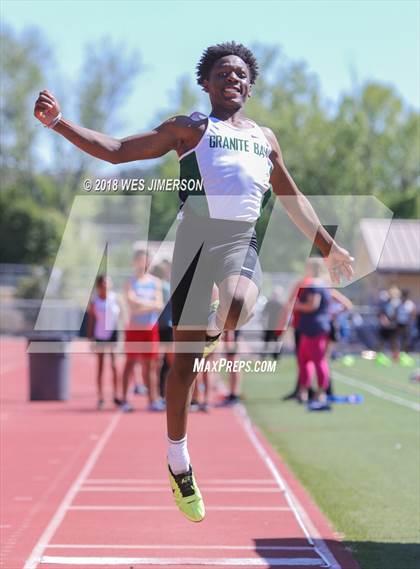 Thumbnail 3 in Sierra Foothill League Tri Meet photogallery.