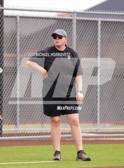 Thumbnail 3 in Lake Ridge vs. Timber Creek (UIL 6A D1 Girls Softball Bi-District) photogallery.