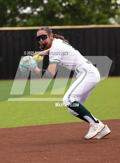 Thumbnail 3 in Lake Ridge vs. Timber Creek (UIL 6A D1 Girls Softball Bi-District) photogallery.