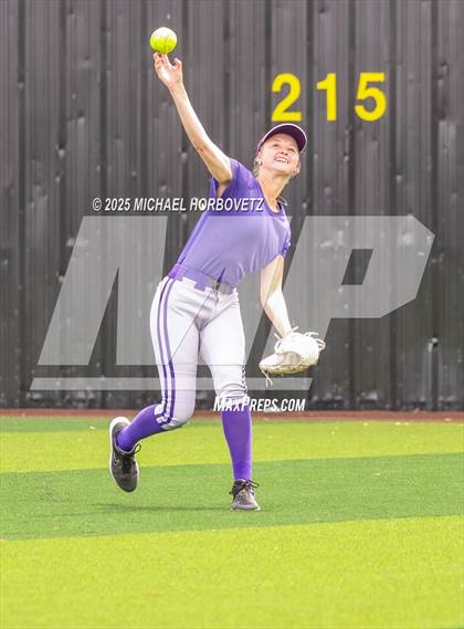 Thumbnail 3 in Lake Ridge vs. Timber Creek (UIL 6A D1 Girls Softball Bi-District) photogallery.