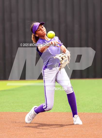 Thumbnail 1 in Lake Ridge vs. Timber Creek (UIL 6A D1 Girls Softball Bi-District) photogallery.