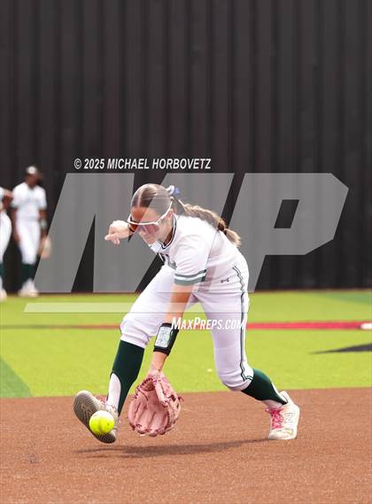Thumbnail 2 in Lake Ridge vs. Timber Creek (UIL 6A D1 Girls Softball Bi-District) photogallery.