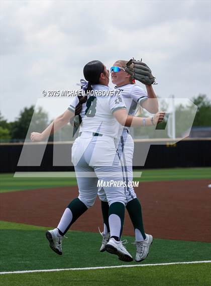 Thumbnail 1 in Lake Ridge vs. Timber Creek (UIL 6A D1 Girls Softball Bi-District) photogallery.