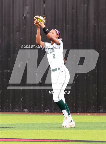 Thumbnail 1 in Lake Ridge vs. Timber Creek (UIL 6A D1 Girls Softball Bi-District) photogallery.