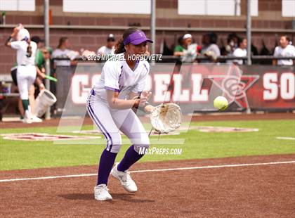 Thumbnail 3 in Lake Ridge vs. Timber Creek (UIL 6A D1 Girls Softball Bi-District) photogallery.