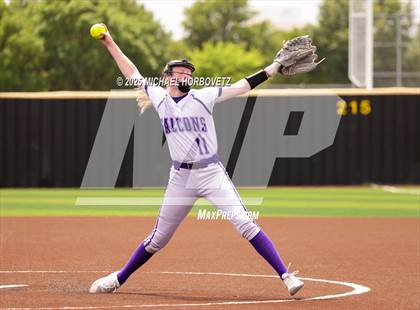 Thumbnail 3 in Lake Ridge vs. Timber Creek (UIL 6A D1 Girls Softball Bi-District) photogallery.
