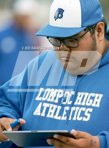 Thumbnail 2 in Agoura @ Lompoc photogallery.