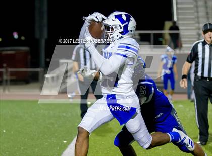 Thumbnail 3 in Yoakum vs. George West (UIL 3A Area Playoffs) photogallery.