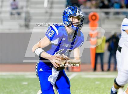 Thumbnail 1 in Yoakum vs. George West (UIL 3A Area Playoffs) photogallery.