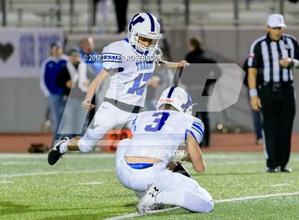 Thumbnail 3 in Yoakum vs. George West (UIL 3A Area Playoffs) photogallery.