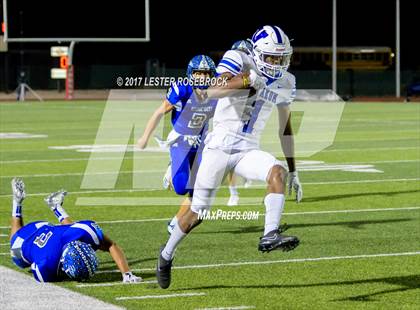 Thumbnail 3 in Yoakum vs. George West (UIL 3A Area Playoffs) photogallery.