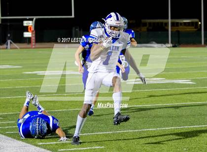 Thumbnail 2 in Yoakum vs. George West (UIL 3A Area Playoffs) photogallery.
