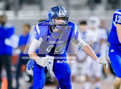 Thumbnail 3 in Yoakum vs. George West (UIL 3A Area Playoffs) photogallery.