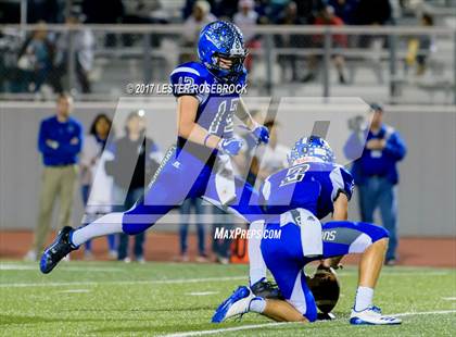Thumbnail 2 in Yoakum vs. George West (UIL 3A Area Playoffs) photogallery.