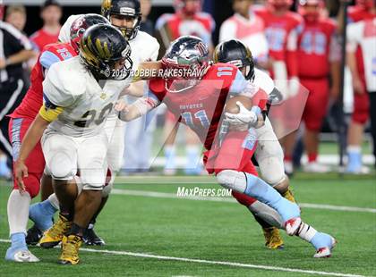 Thumbnail 3 in Jonesboro vs. Borden County (UIL 1A Division 1 Final) photogallery.