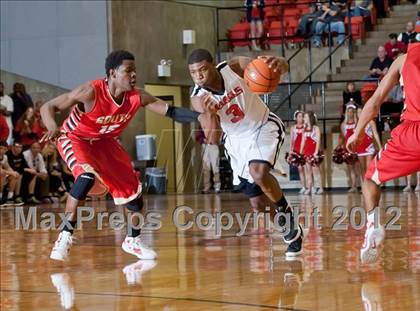 Thumbnail 1 in Marcus vs. South Grand Prairie (5A Region 1 Final) photogallery.